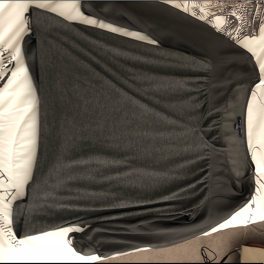 American Eagle! Half sleeve top